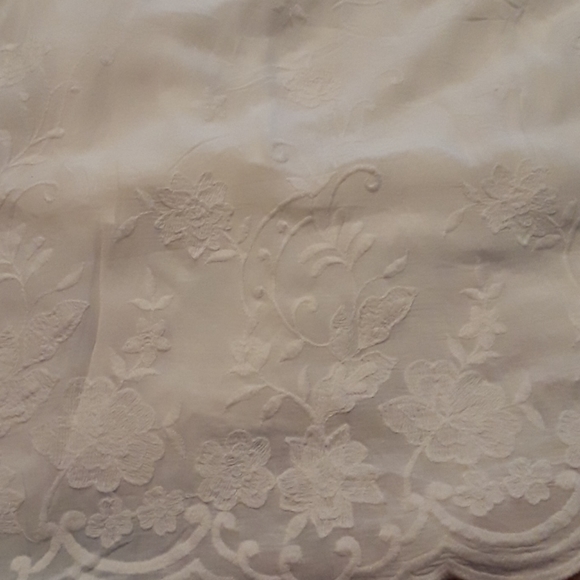 White Tank (plus size!) - Picture 2 of 3